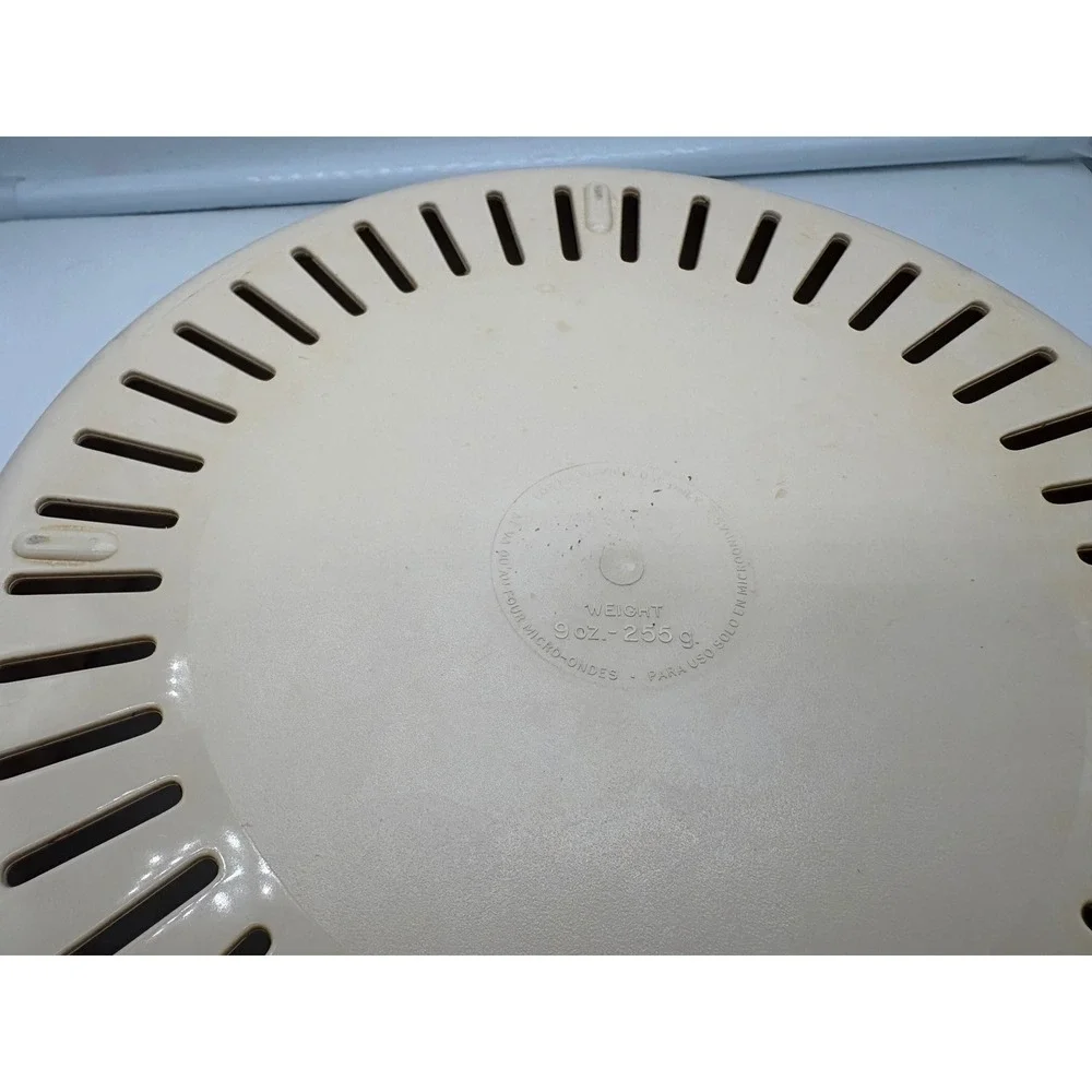 Tupperware vintage microwave